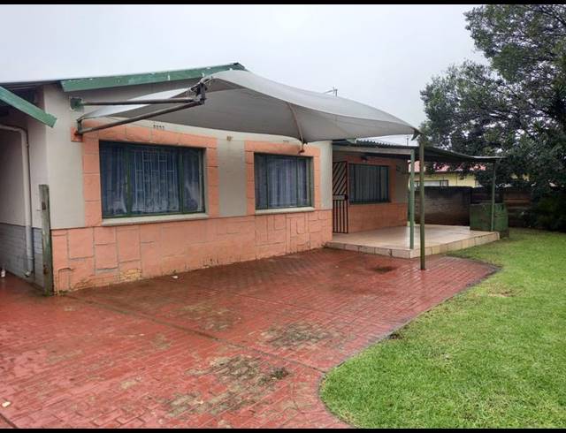 4 BEDROOM HOUSE FOR SALE IN VAN DYK PARK